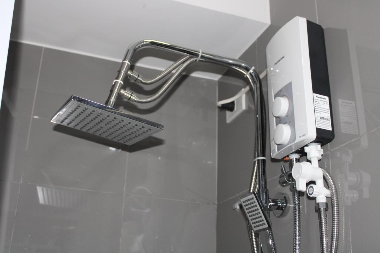Stylish&Comfort Unit With Balcony In Air Makati Makati City Ngoại thất bức ảnh