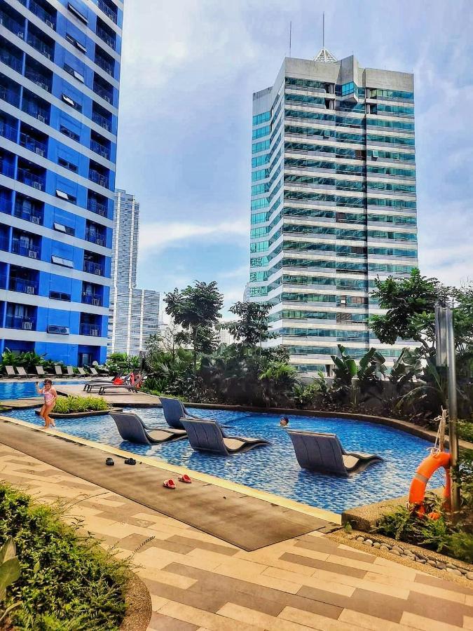 Stylish&Comfort Unit With Balcony In Air Makati Makati City Ngoại thất bức ảnh