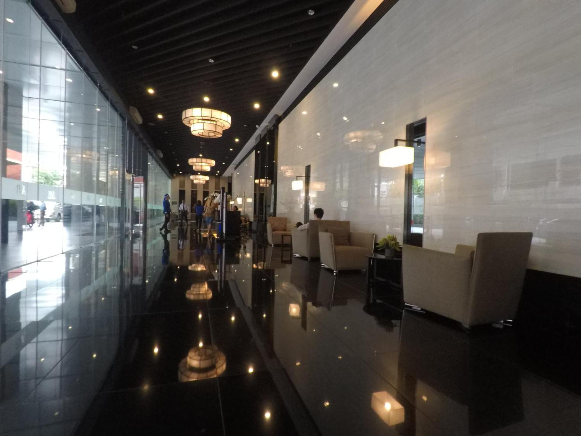 Stylish&Comfort Unit With Balcony In Air Makati Makati City Ngoại thất bức ảnh