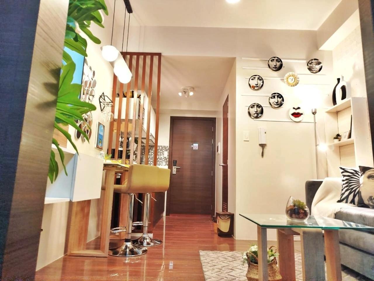 Stylish&Comfort Unit With Balcony In Air Makati Makati City Ngoại thất bức ảnh