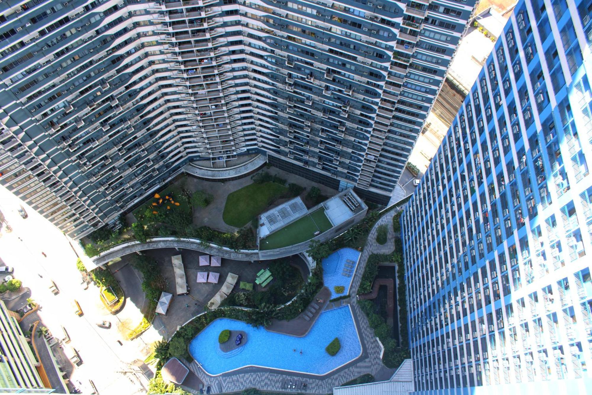 Stylish&Comfort Unit With Balcony In Air Makati Makati City Ngoại thất bức ảnh