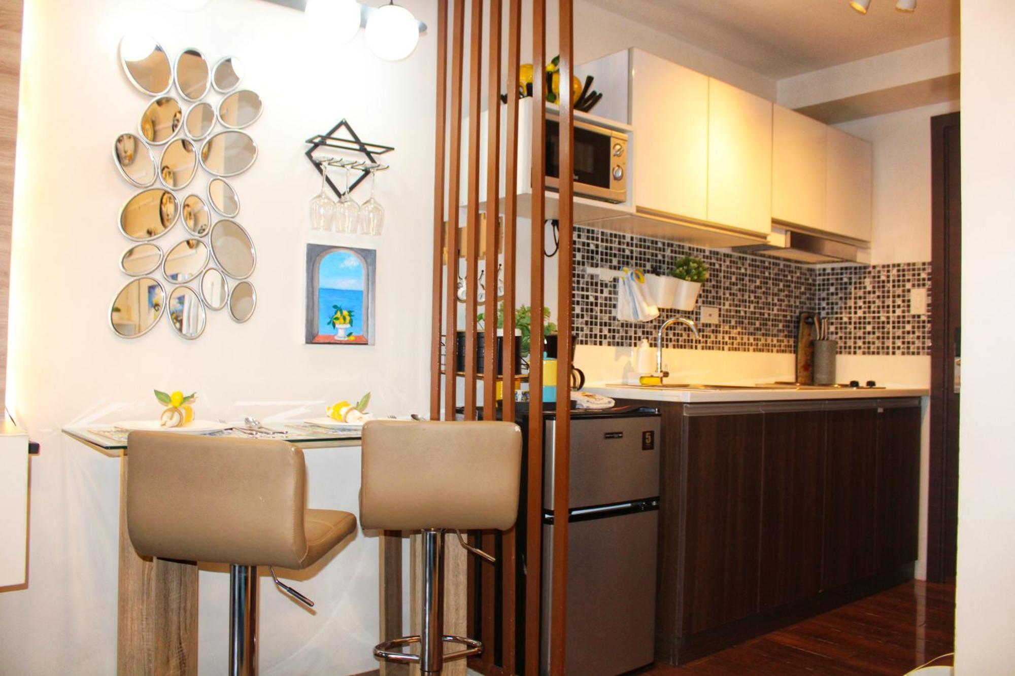 Stylish&Comfort Unit With Balcony In Air Makati Makati City Ngoại thất bức ảnh