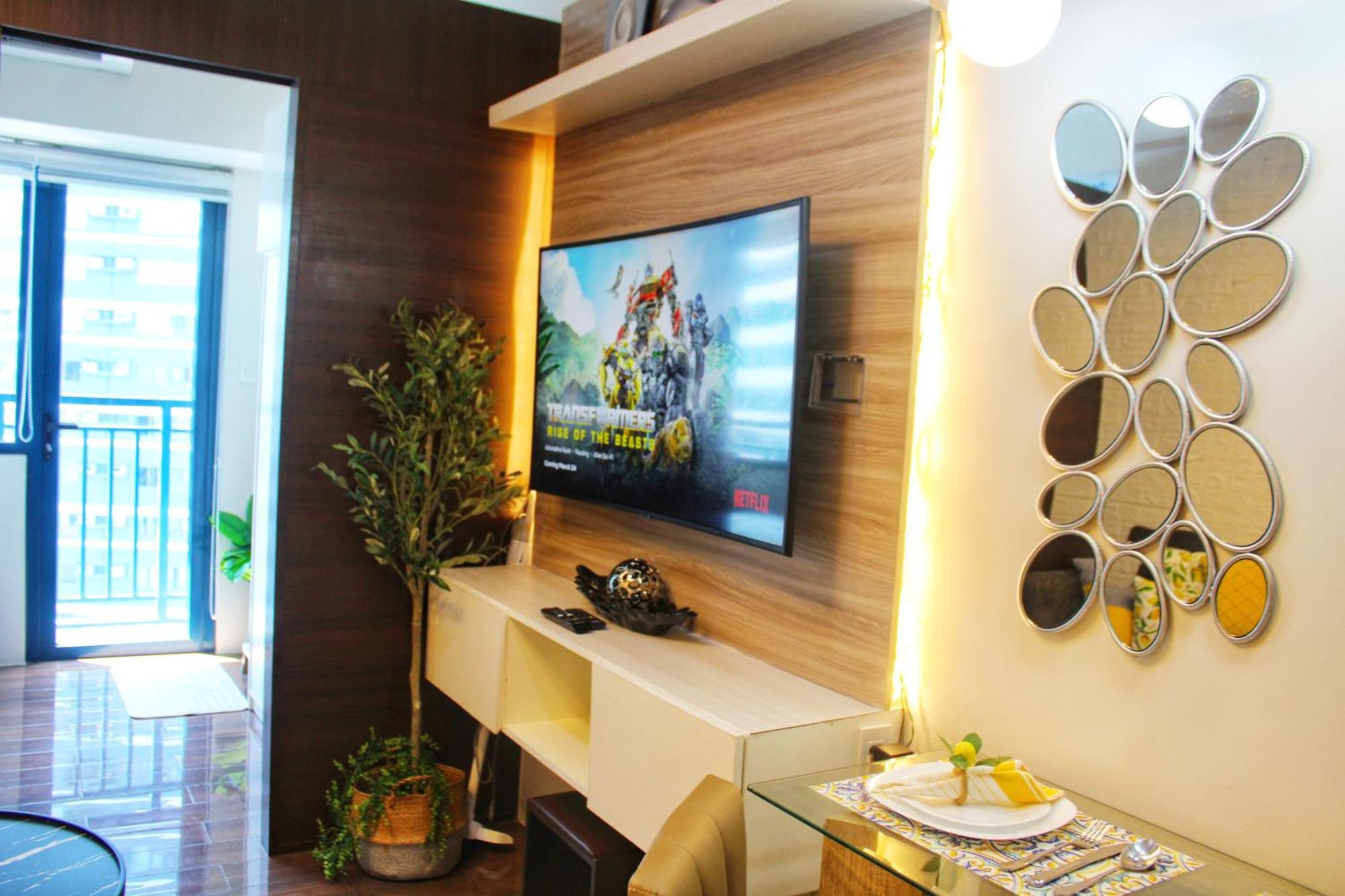 Stylish&Comfort Unit With Balcony In Air Makati Makati City Ngoại thất bức ảnh